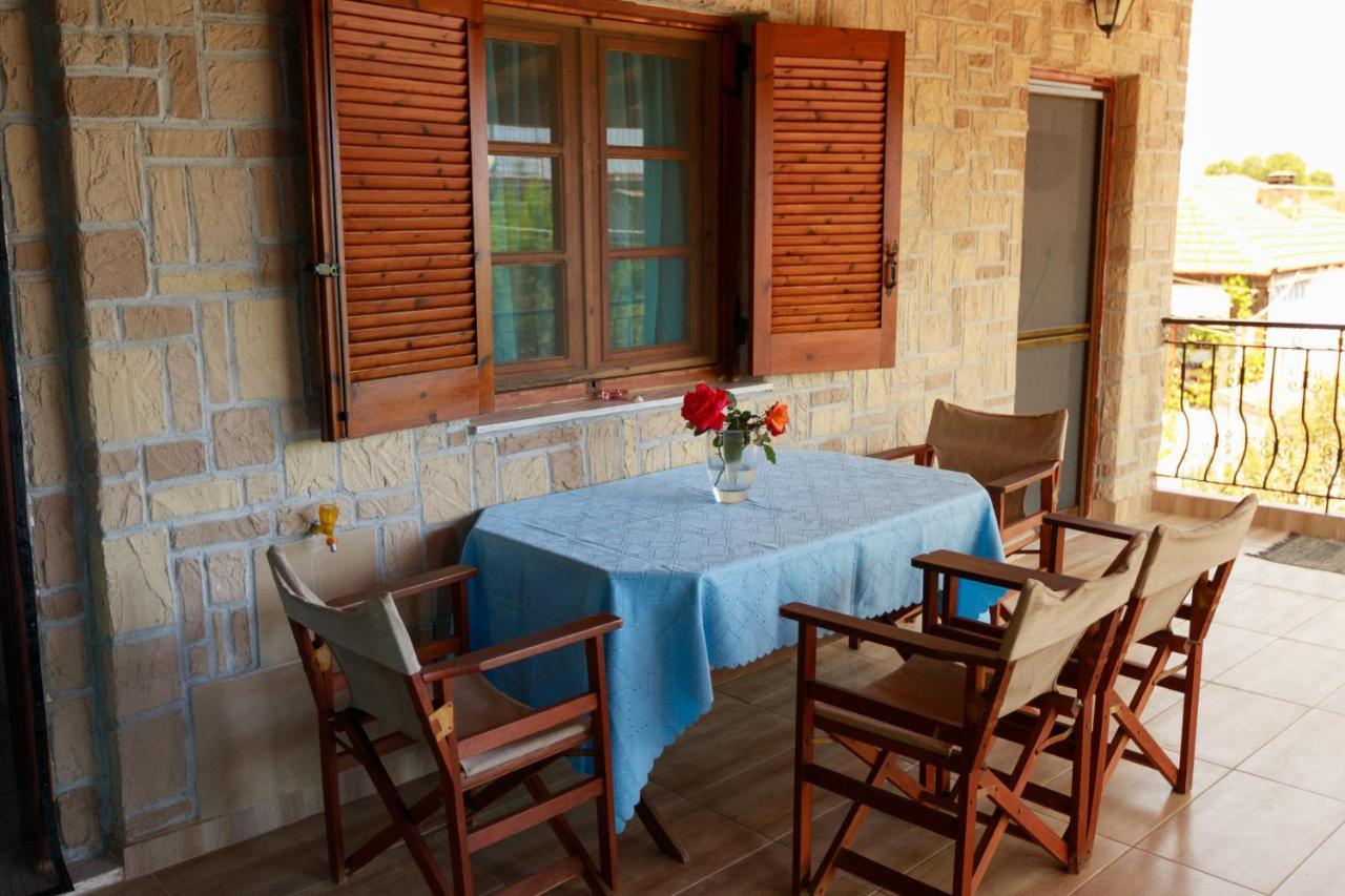 Seas The Moment Apartment Nea Kallikrateia Exterior foto